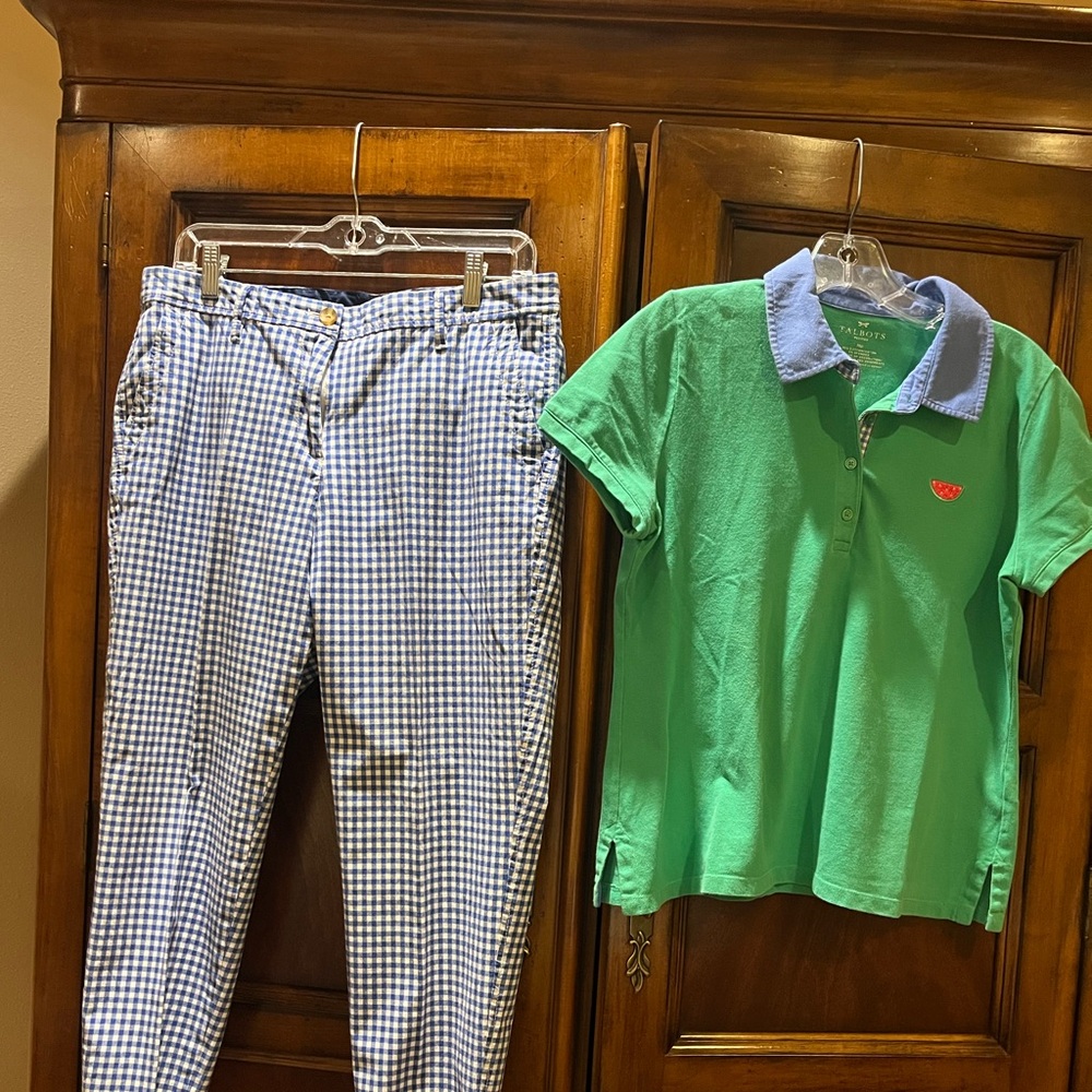 Green Polo Shirt with Blue Collar